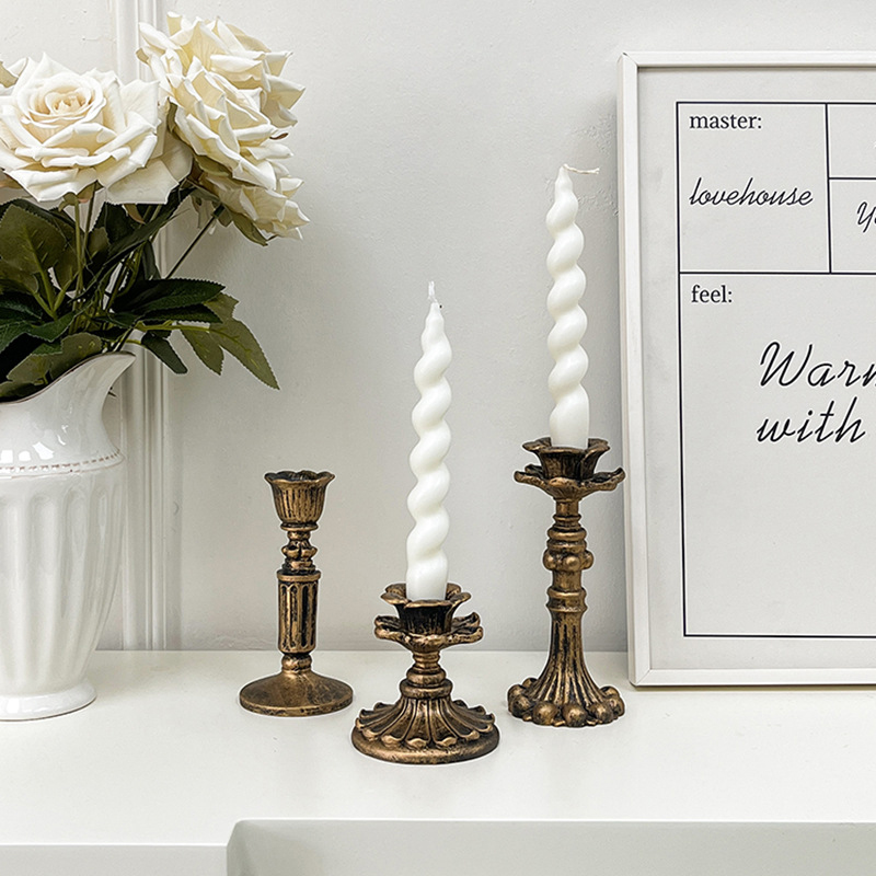 Home & Hotel Textiles Private Limited - Vintage bronzen kandelaar beeldje antieke bloemenkaarsenhouder